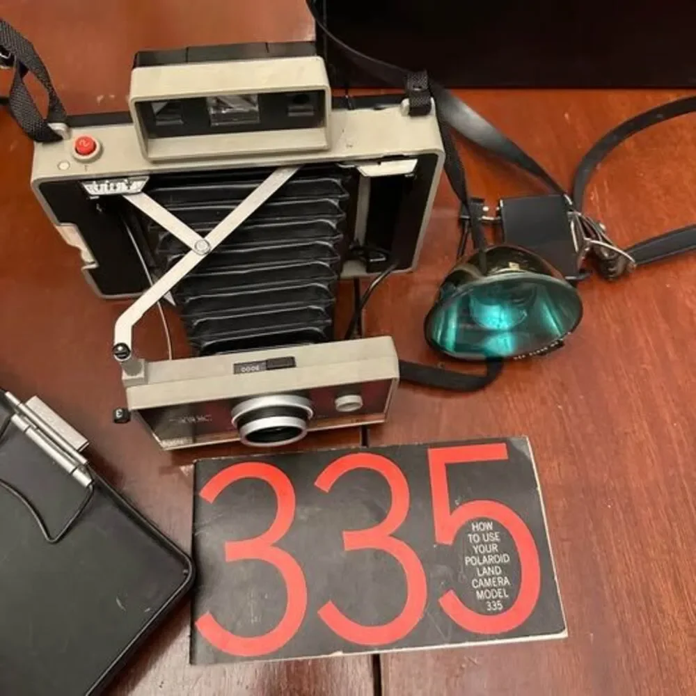 Polaroid Automatic 333 Land Camera Vintage 1960s 1970s With Case Box Bag